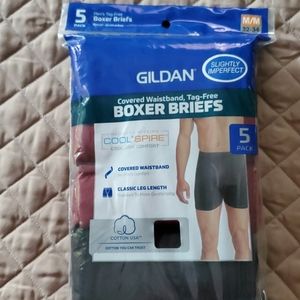 NWT Gildan Men’s 5 Pack Cotton Boxer Briefs Medium